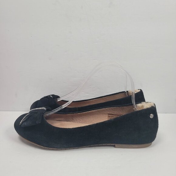 UGG Women's Black Suede Bow Flats S/N 1007667 US Size 8 - Picture 2 of 8